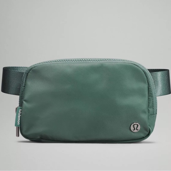Lululemon Everywhere Belt Bag 1L - Tidewater Teal NWT - Picture 1 of 6